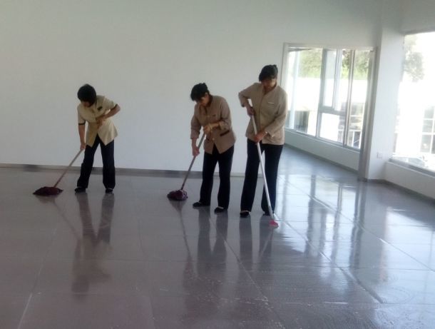 區(qū)域?qū)I(yè)保潔清洗服務